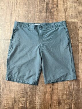 Maven Hybrid Shorts Performance Stretch Flat Front Gray Size 36